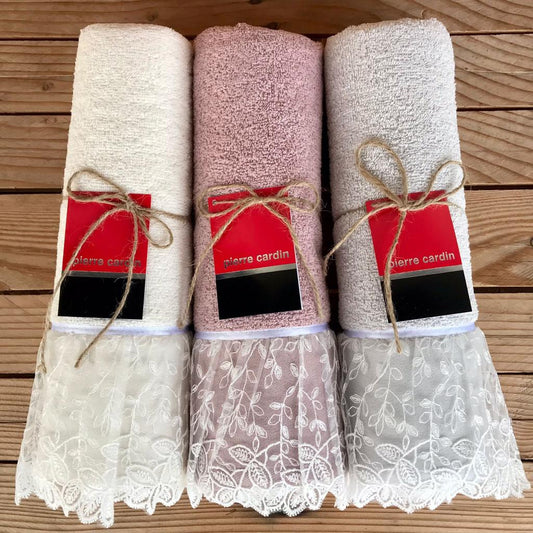 Set asciugamani in spugna 1+1 Pierre Cardin "fiorellino"
