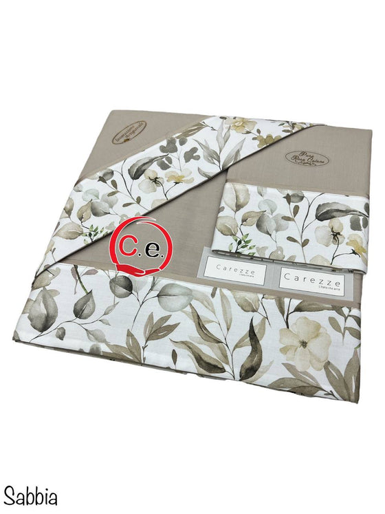 Completo letto matrimoniale Terry con balza in stampa digitale Carezze